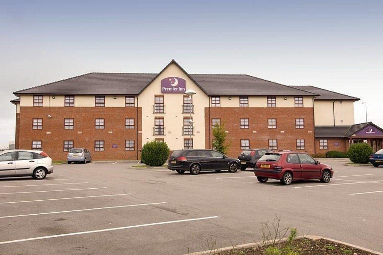 Premier Inn Stafford North Exterior photo